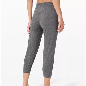 Lulu Lemon/Align cropped joggers